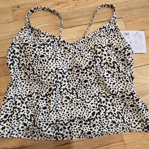 Kohl's Other - Leopard Print Women's SWIM Top